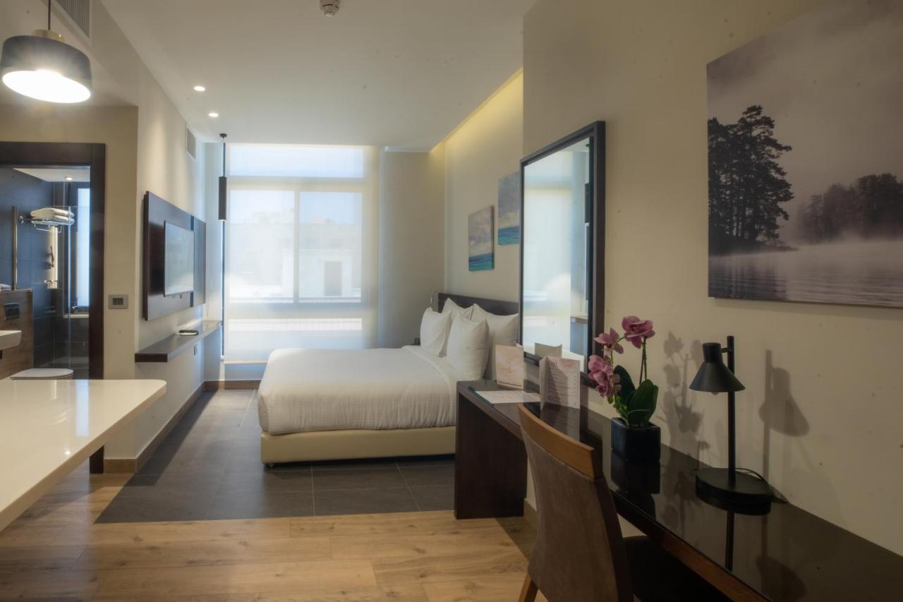The Compass Hotel Амман Екстер'єр фото